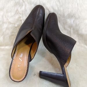 Unisa womens mule shoes Sz 8